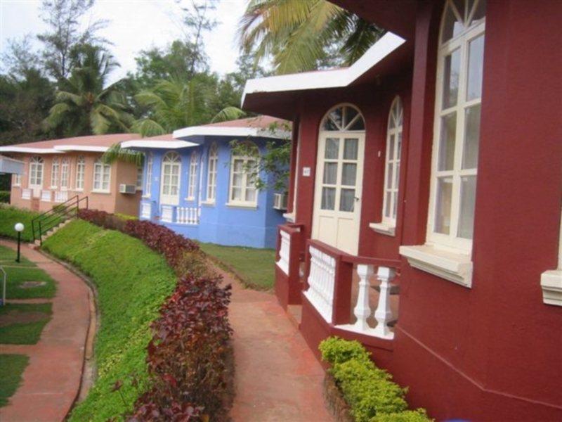 Varca Palms Beach Resort Luaran gambar
