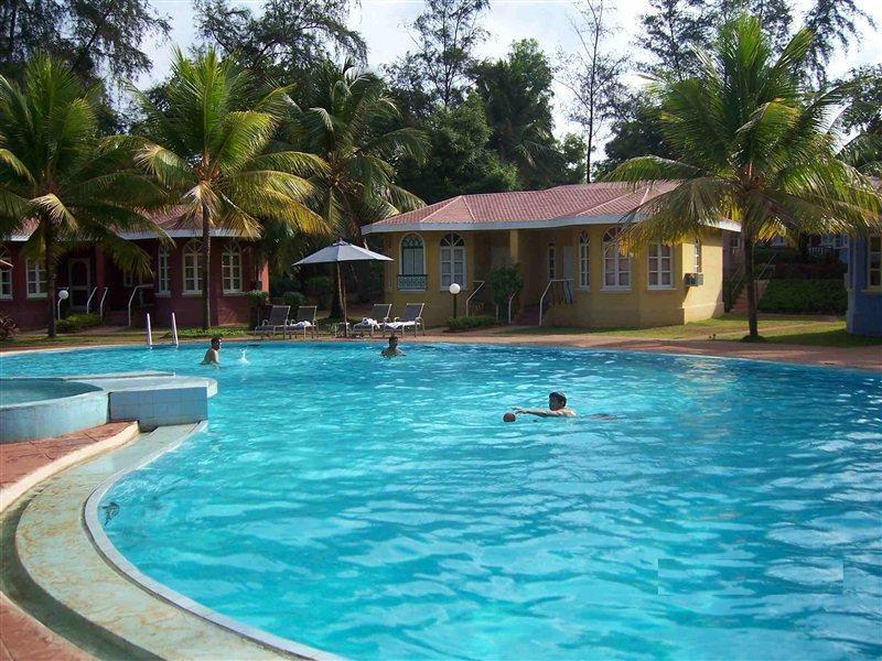 Varca Palms Beach Resort Luaran gambar